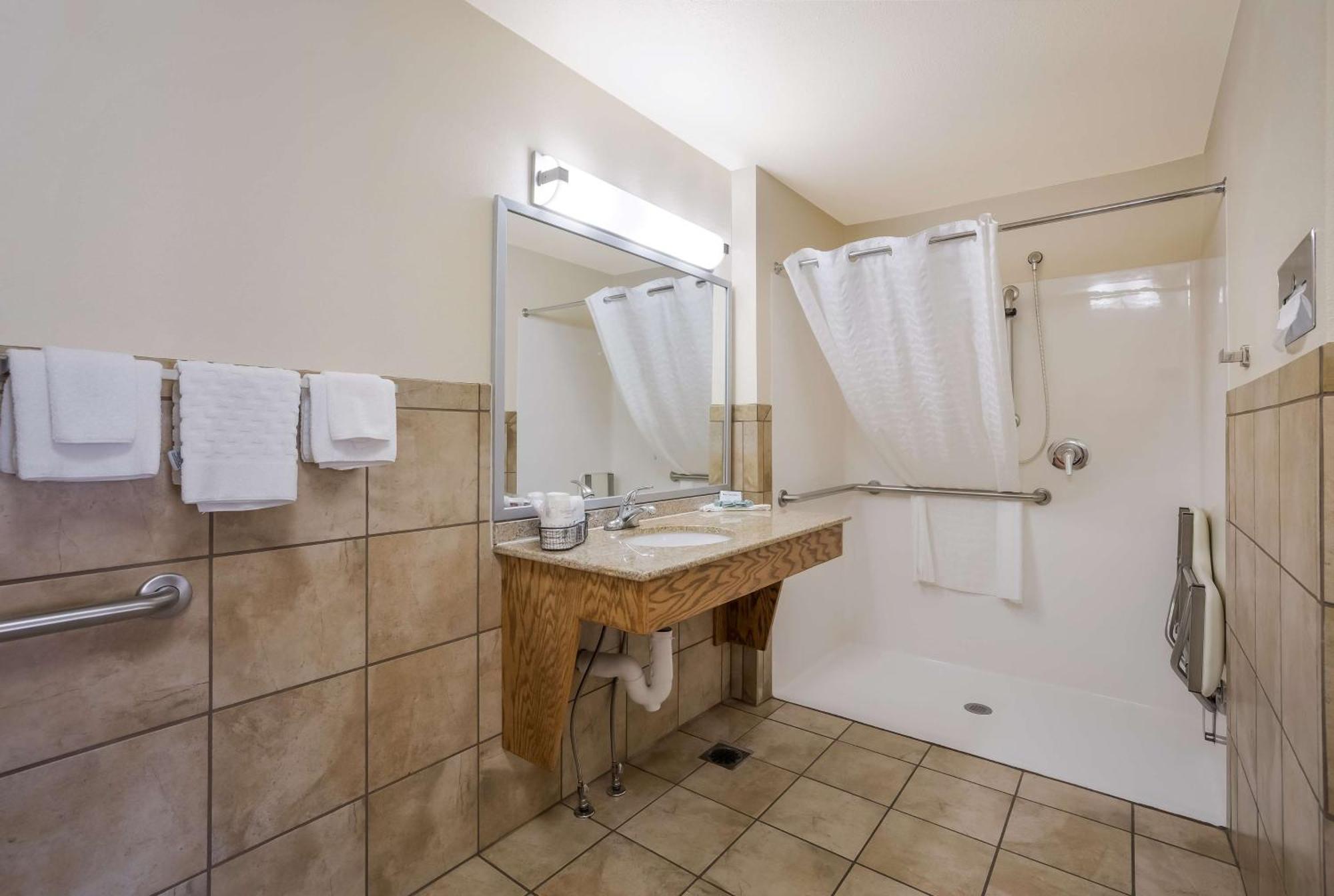 Best Western Plains Motel Wall Ngoại thất bức ảnh
